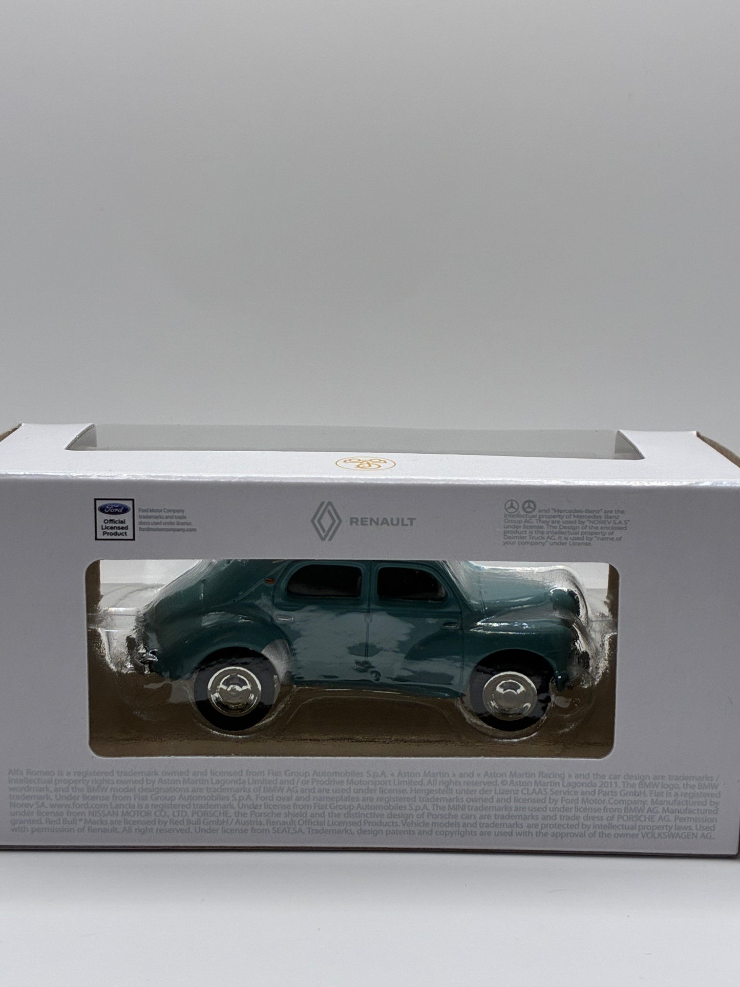 Renault 4CV Norev 1/64 - Bleu Clair